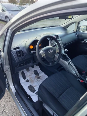 Toyota Auris 1.6vvti, снимка 5