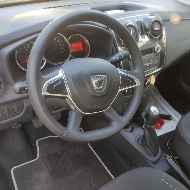 Dacia Sandero 1.0i 2020 33000km KLIMA, снимка 6 - Автомобили и джипове - 46423183