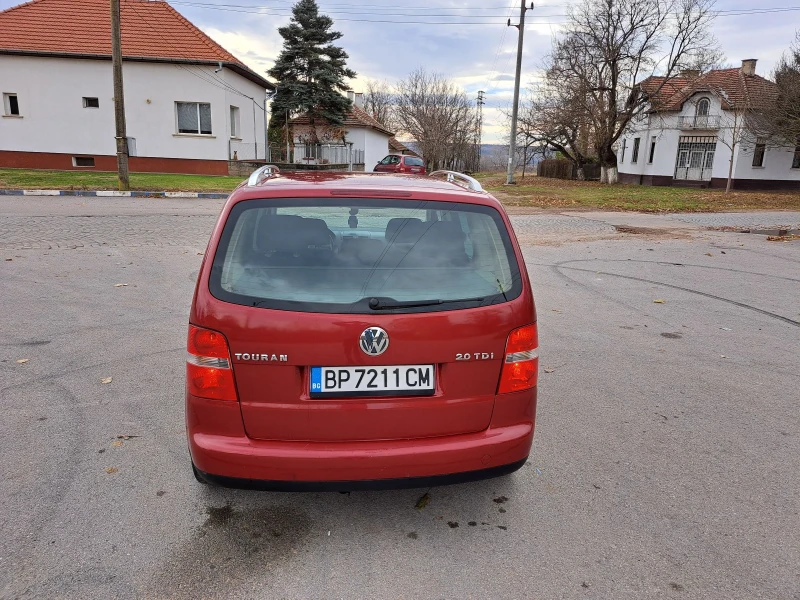 VW Touran, снимка 7 - Автомобили и джипове - 48089681