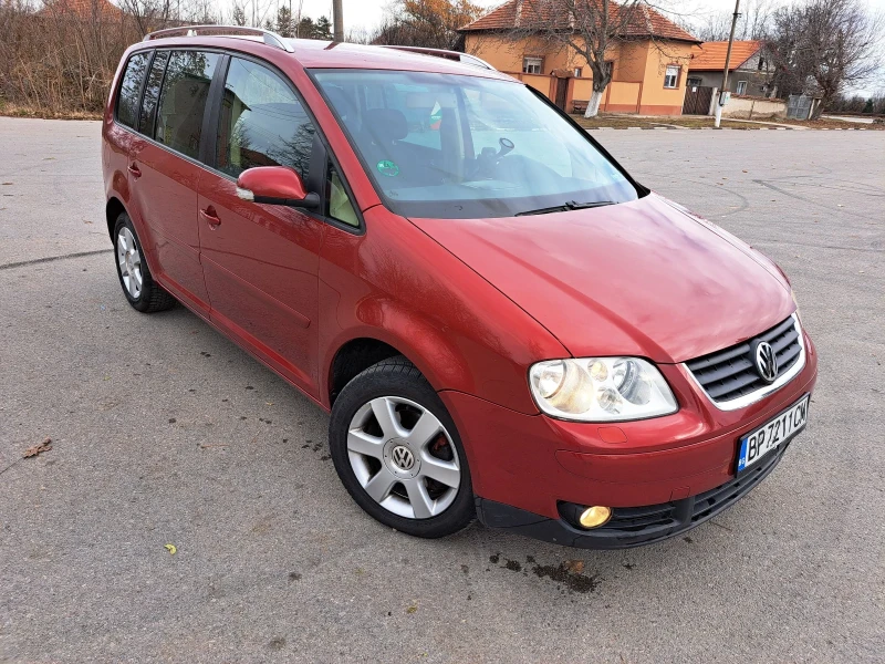 VW Touran, снимка 3 - Автомобили и джипове - 48089681