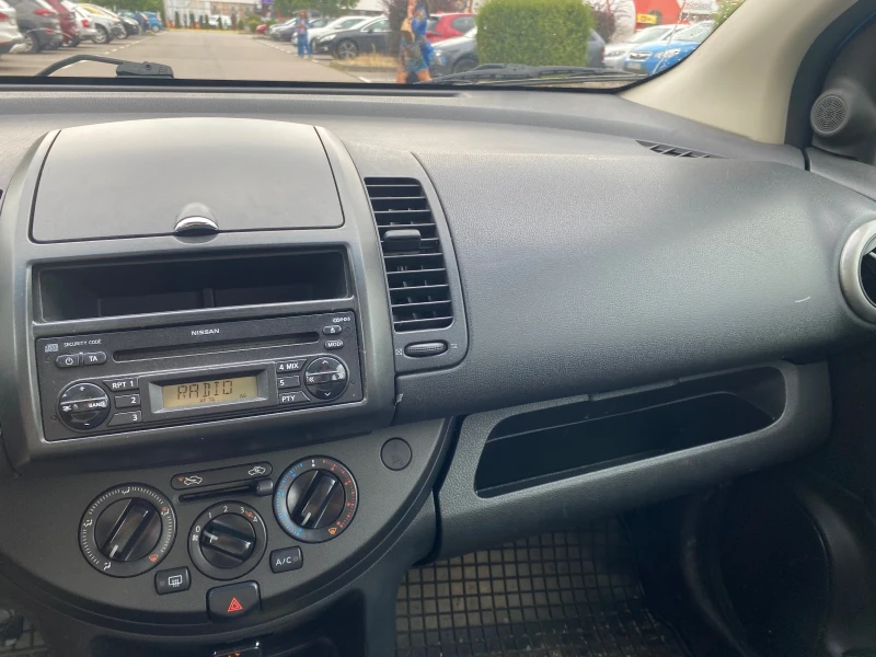 Nissan Note 1.6 Бензин, Обслужена, Каско, снимка 8 - Автомобили и джипове - 52134332