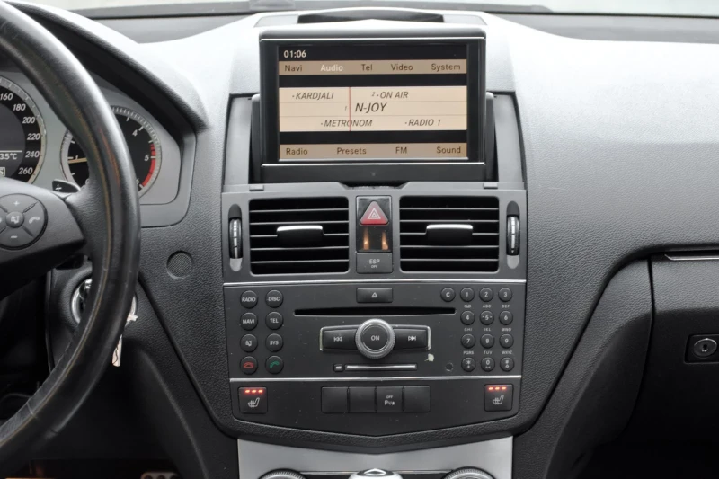 Mercedes-Benz C 220 AMG 646 HARMAN KARDON, снимка 12 - Автомобили и джипове - 51644248