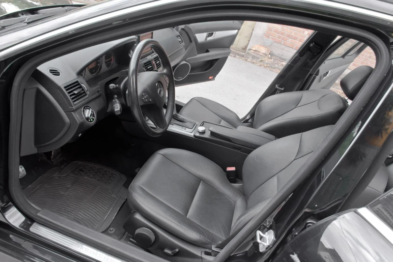 Mercedes-Benz C 220 AMG 646 HARMAN KARDON, снимка 9 - Автомобили и джипове - 51644248