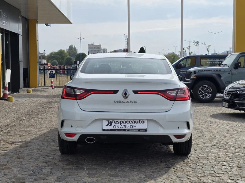 Renault Megane 1.3TCe 140 к.с./Life, снимка 6 - Автомобили и джипове - 52132263