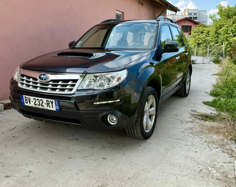 Subaru Forester 2.0* 150* ОБСЛУЖЕНА, снимка 4 - Автомобили и джипове - 52373927