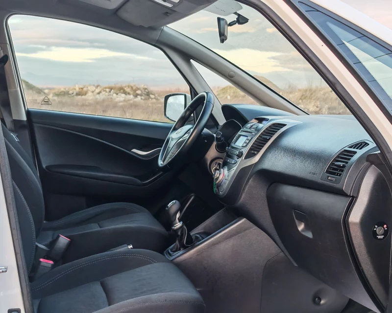 Hyundai Ix20 1.4 90  К.С. БЕНЗИН!146 000 КМ!  КАТО НОВА!, снимка 10 - Автомобили и джипове - 53048155