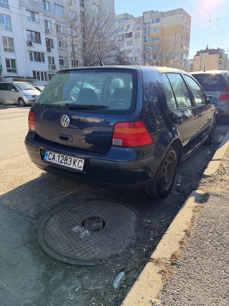 VW Golf, снимка 2 - Автомобили и джипове - 53179544