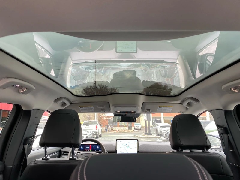 Ford Mustang Mach-E Premium AWD CARFAX АВТО КРЕДИТ , снимка 14 - Автомобили и джипове - 53247032