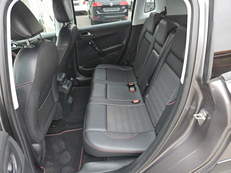 Peugeot 2008 1.6HDI/GT-Line/ALLURE/120k/6ск/LED/NAVI/БЛУТУТ/ТОП, снимка 16 - Автомобили и джипове - 53454309