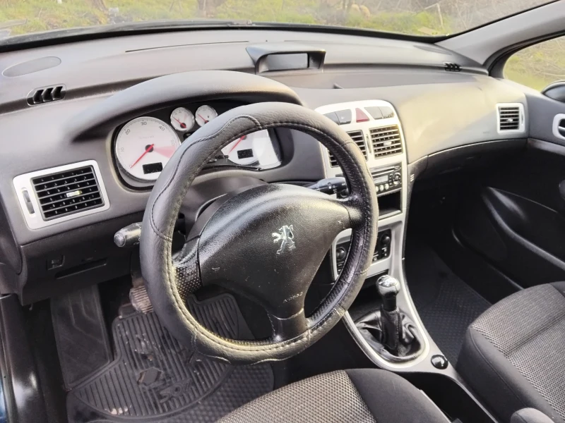 Peugeot 307 1.6HDI//КЛИМА//FEIS, снимка 15 - Автомобили и джипове - 53539207