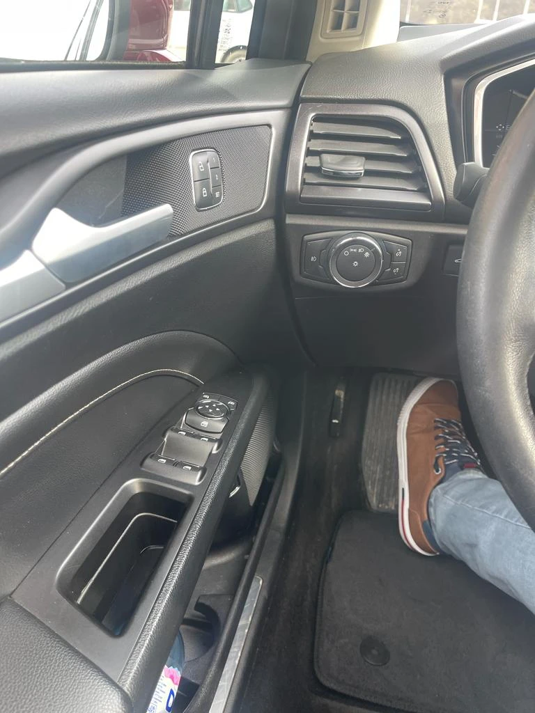 Ford Mondeo 2000 куб.см.- 190 к.с., снимка 12 - Автомобили и джипове - 52680466