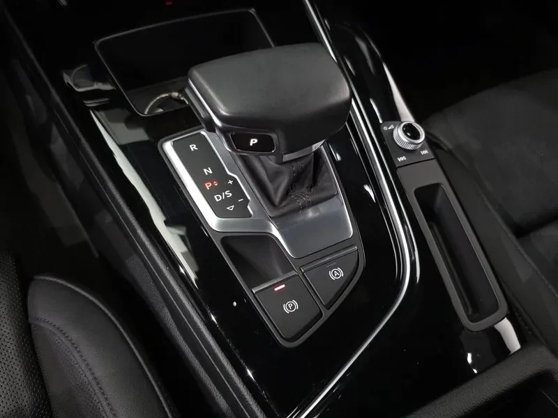 Audi A4 40 TFSI PREMIUM, снимка 9 - Автомобили и джипове - 54739448
