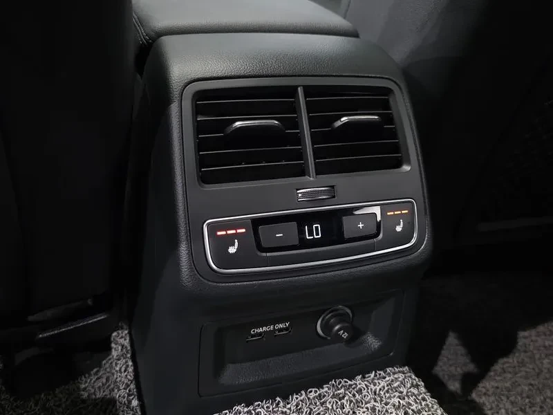 Audi A4 40 TFSI PREMIUM, снимка 17 - Автомобили и джипове - 54739448