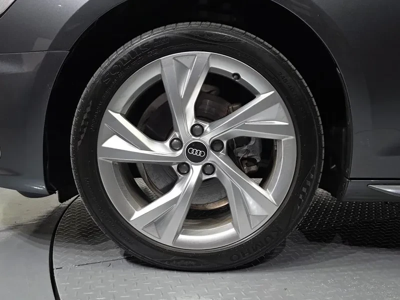Audi A4 40 TFSI PREMIUM, снимка 5 - Автомобили и джипове - 54739448