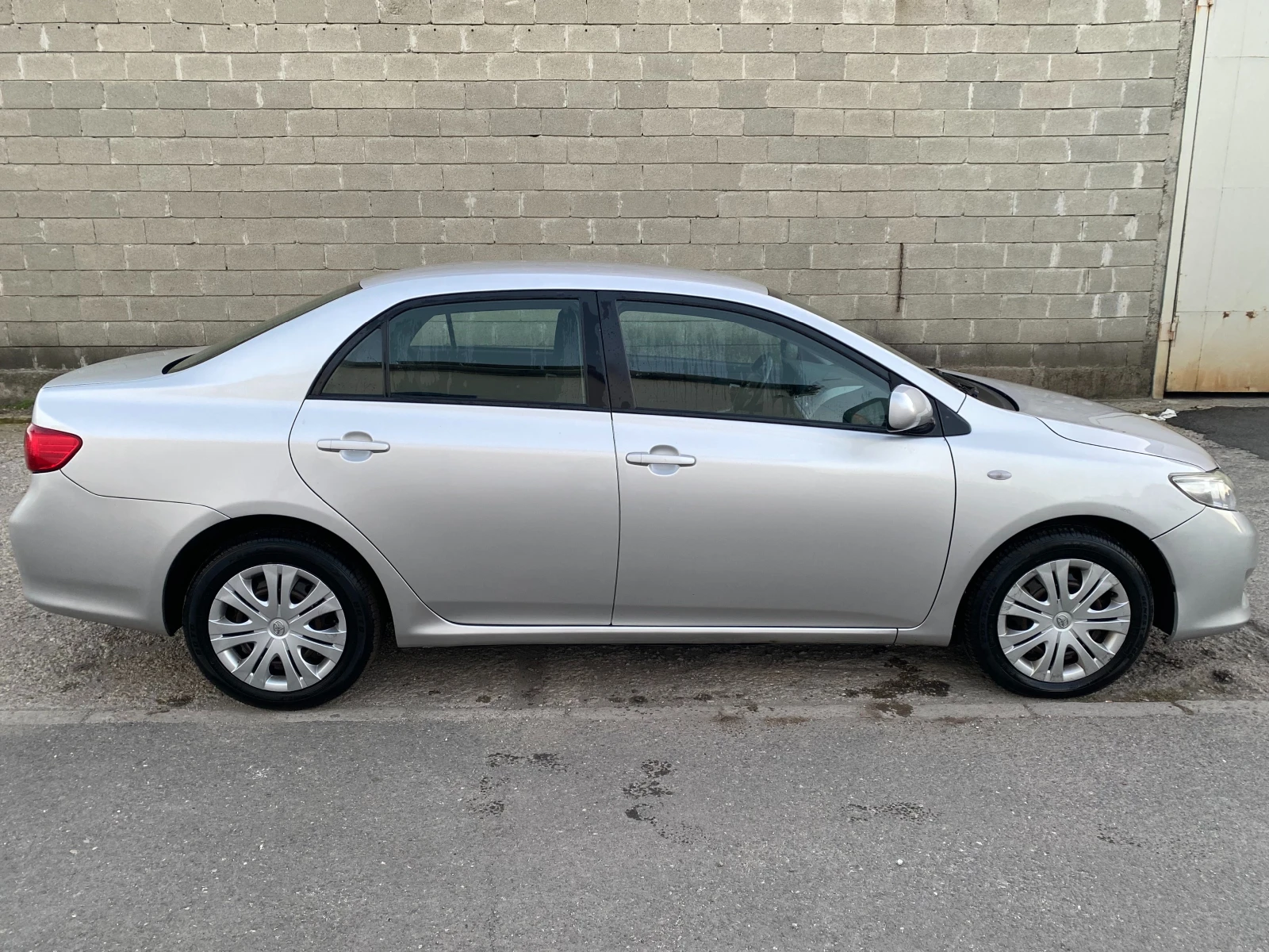 Toyota Corolla 1.6 - изображение 3