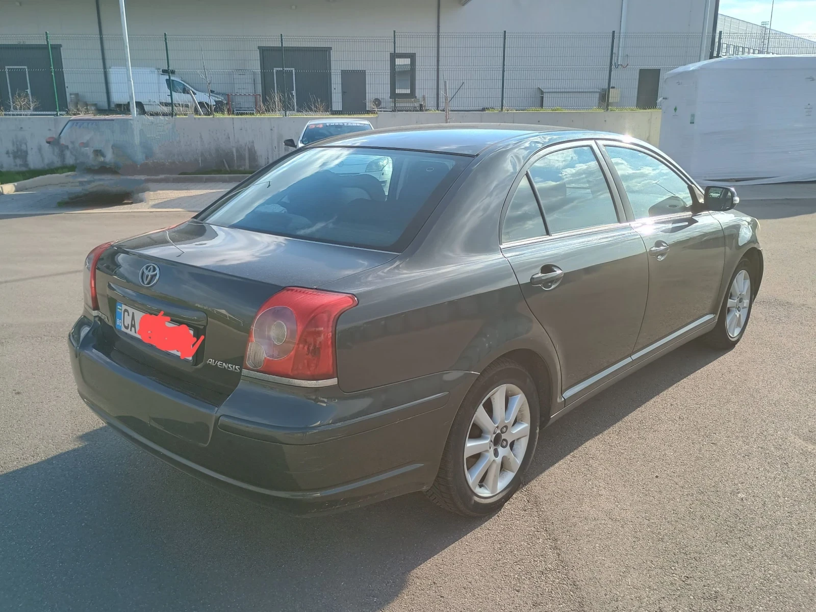 Toyota Avensis 1.8 с Газова уредба  - изображение 2