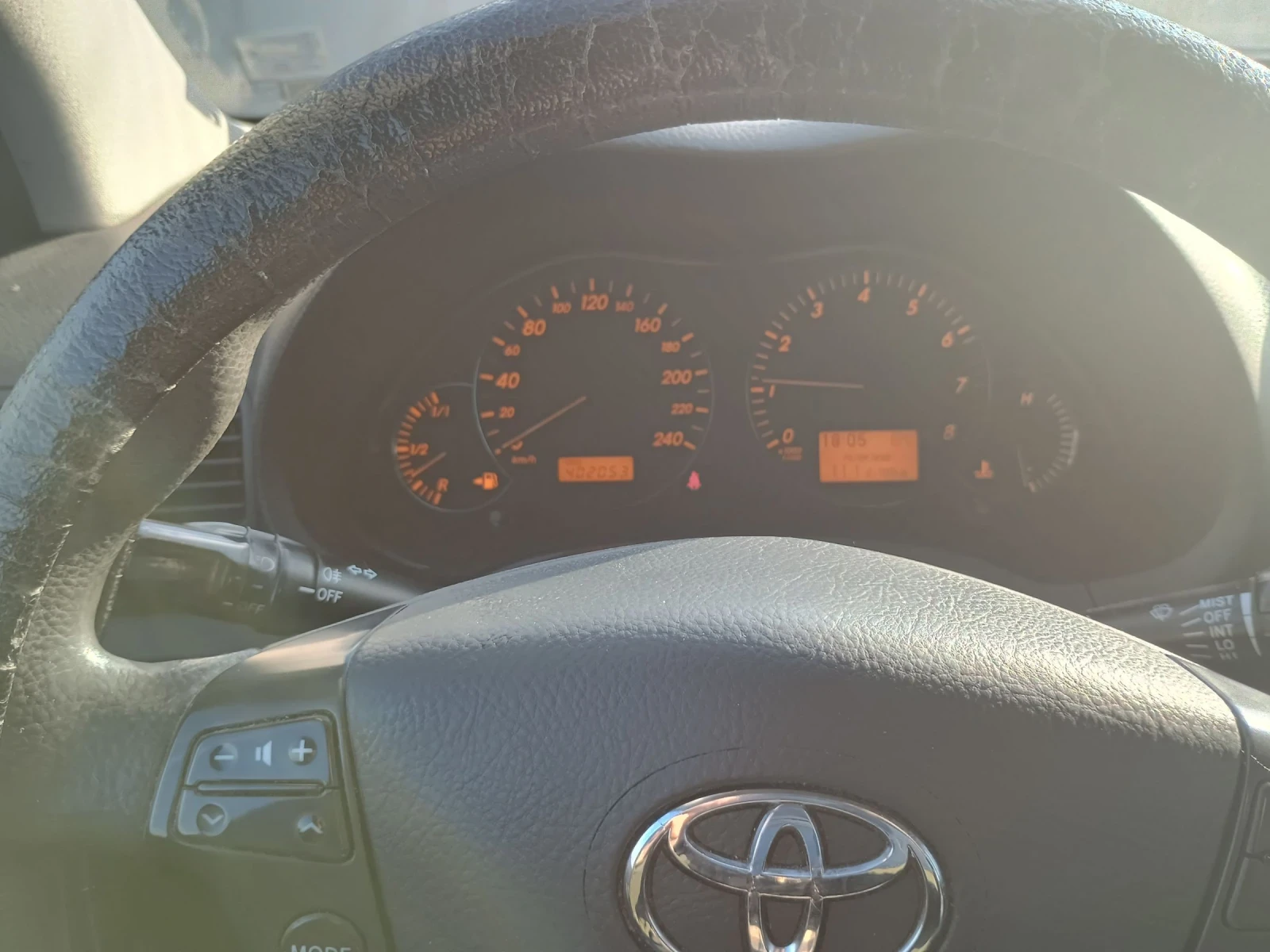 Toyota Avensis 1.8 с Газова уредба  - изображение 7