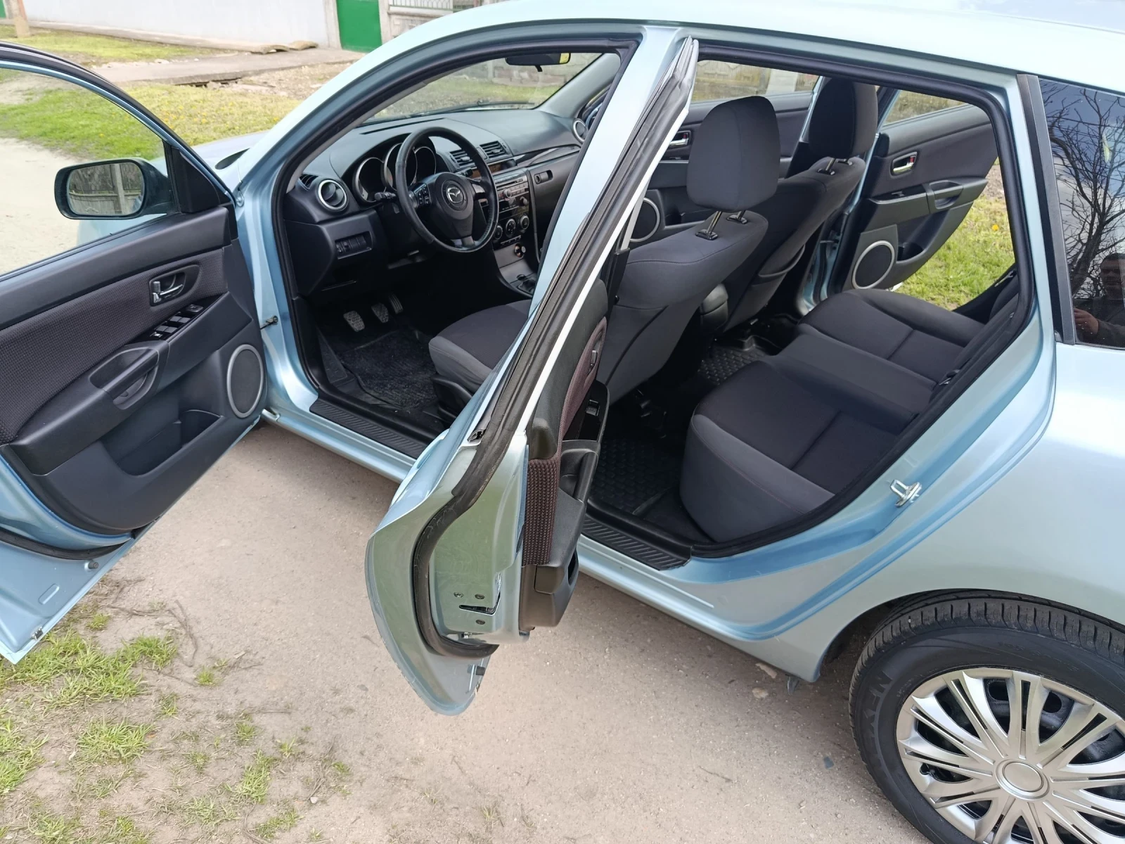 Mazda 3 1.6 hdi feislift - изображение 10