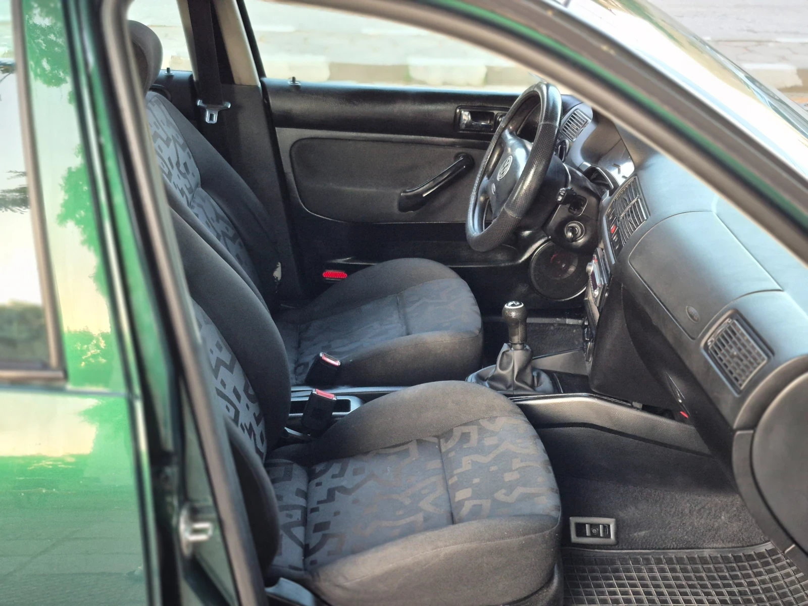 VW Golf 1.6 i БЕНЗИН/КЛИМАТИК 101 КОНЯ* *  - изображение 8