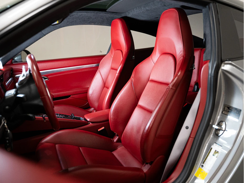 Porsche 911 4S/RED INTERIOR/COUPE/400HP - изображение 10