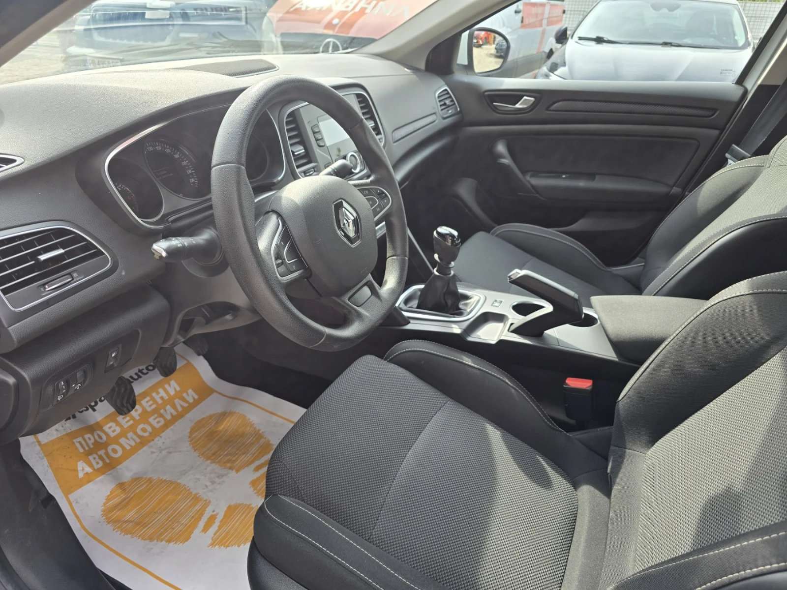 Renault Megane 1.3TCe 140 ../Life | Mobile.bg   10