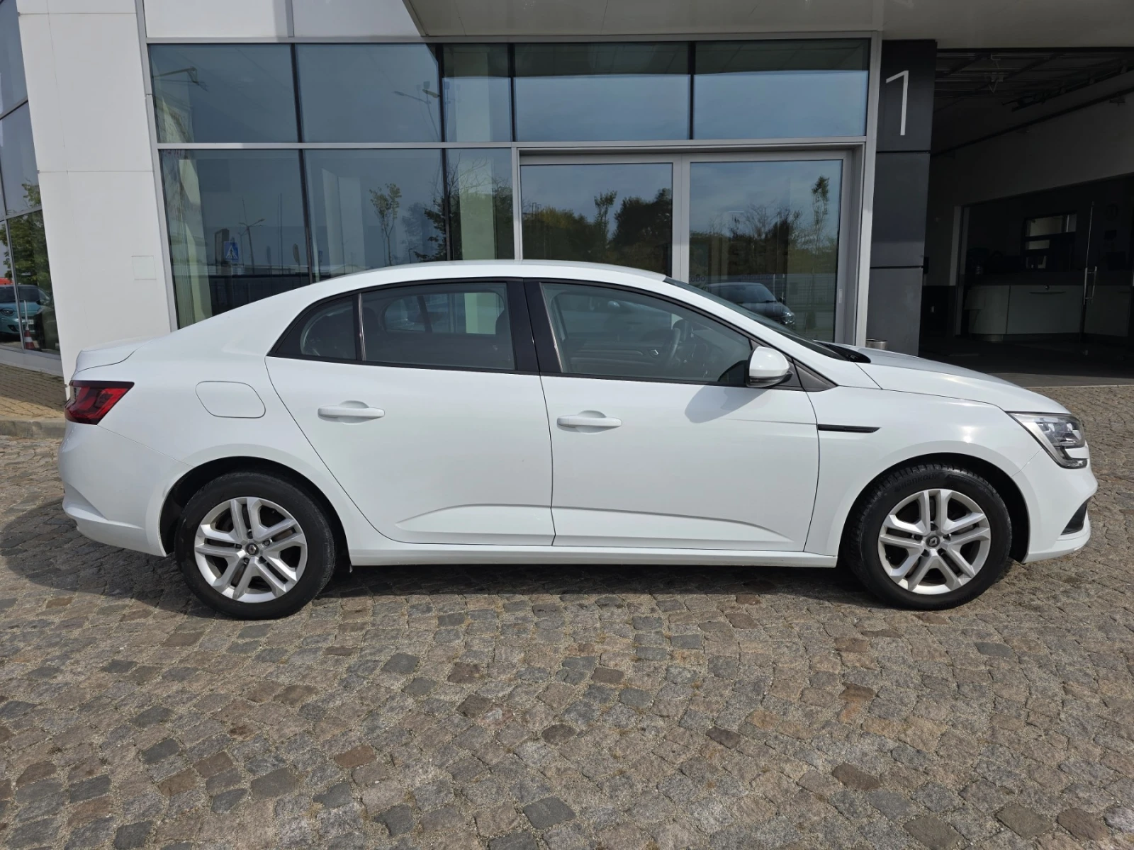 Renault Megane 1.3TCe 140 ../Life | Mobile.bg   4