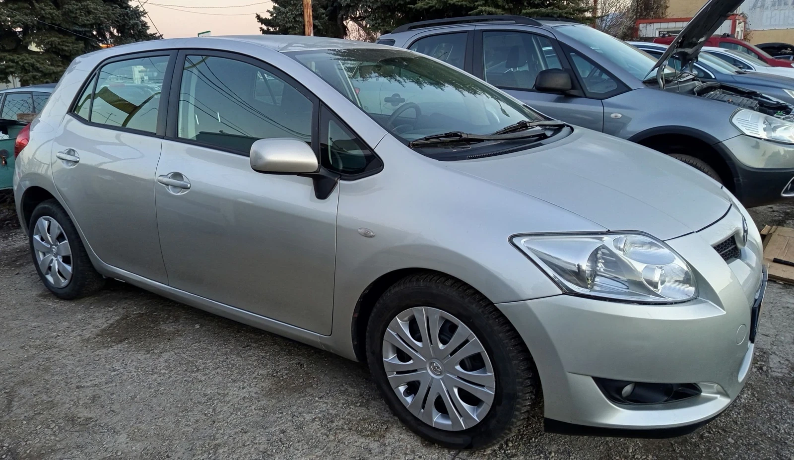 Toyota Auris 1.6vvti - изображение 3