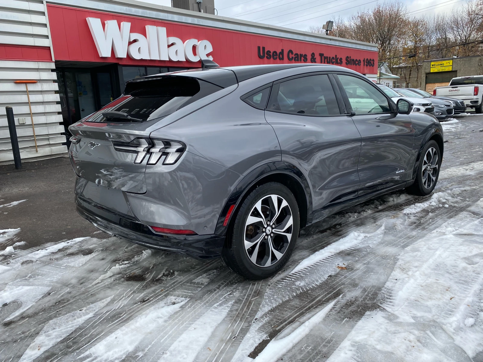 Ford Mustang Mach-E Premium AWD CARFAX АВТО КРЕДИТ  - изображение 6