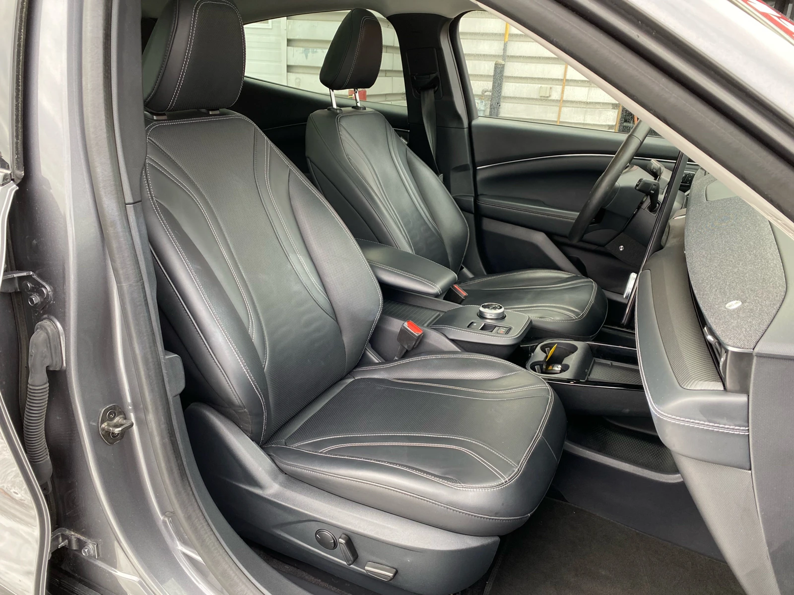 Ford Mustang Mach-E Premium AWD CARFAX ���� ������  | Mobile.bg � ����������� 11