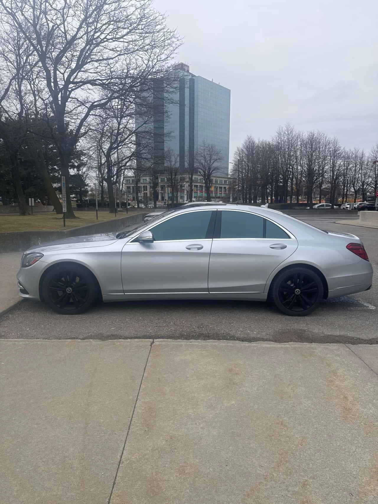 Mercedes-Benz S 560 * CARFAX * ЦЕНА ДО БГ, снимка 2 - Автомобили и джипове - 54070300