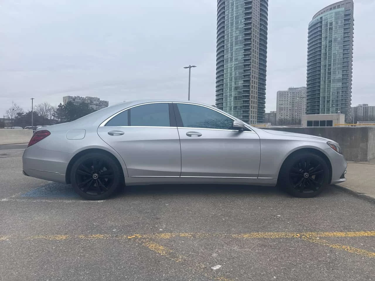 Mercedes-Benz S 560 * CARFAX * ЦЕНА ДО БГ, снимка 3 - Автомобили и джипове - 54070300