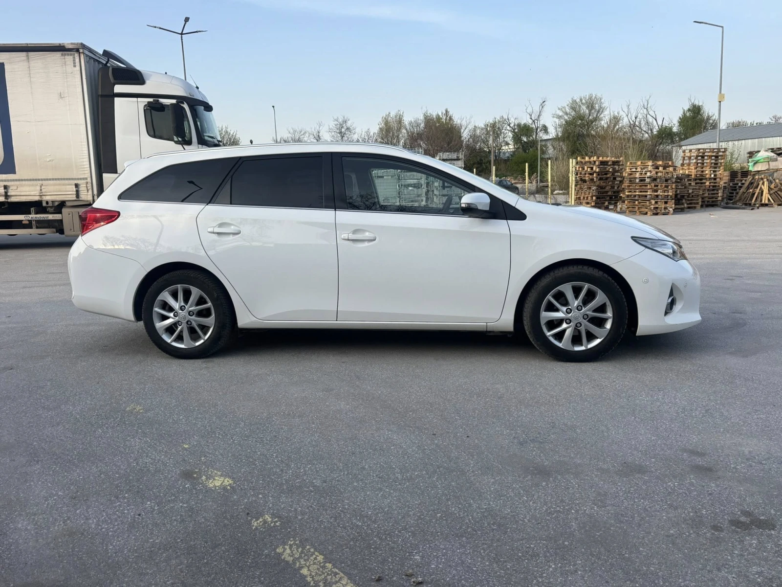 Toyota Auris 1.6 ���������  | Mobile.bg � ����������� 3