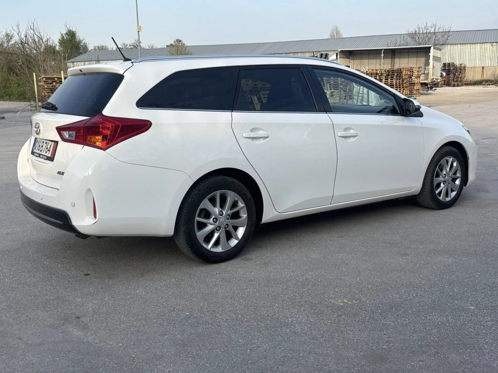 Toyota Auris 1.6 ���������  | Mobile.bg � ����������� 7