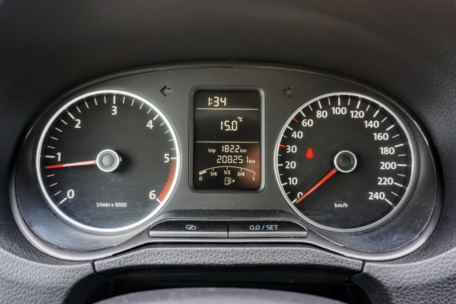 VW Polo 1.6TDI COMFORTLINE, снимка 12 - Автомобили и джипове - 54220145