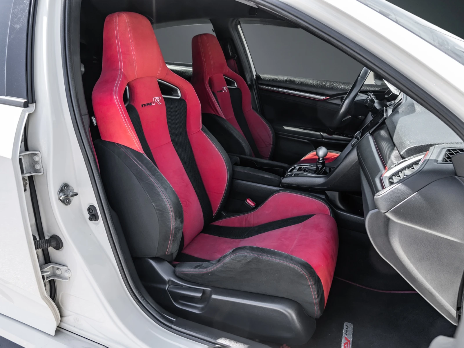 Honda Civic Type R Manual, снимка 11 - Автомобили и джипове - 54598543