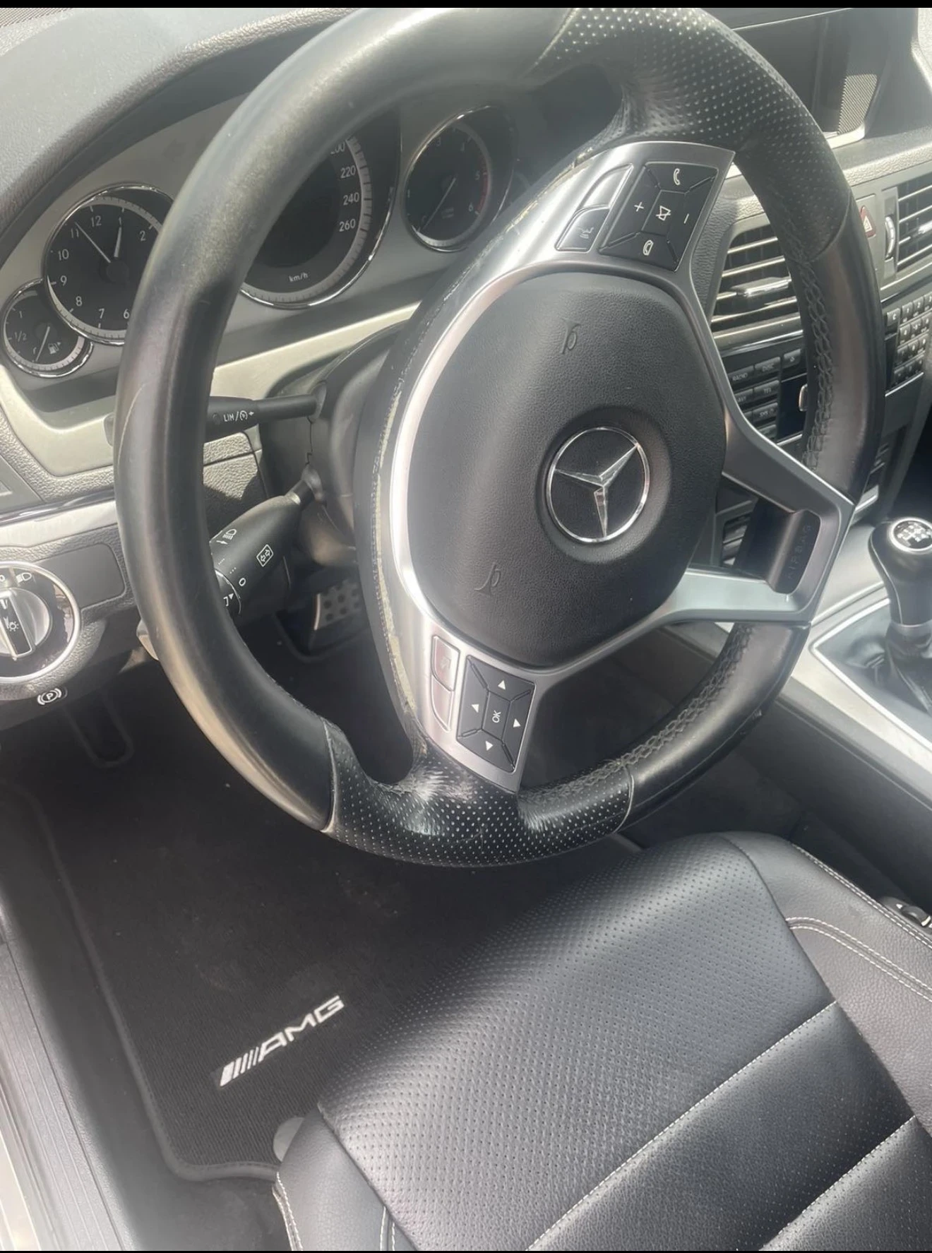 Mercedes-Benz E 220 Avantgard AMG пакет, снимка 6 - Автомобили и джипове - 54655921