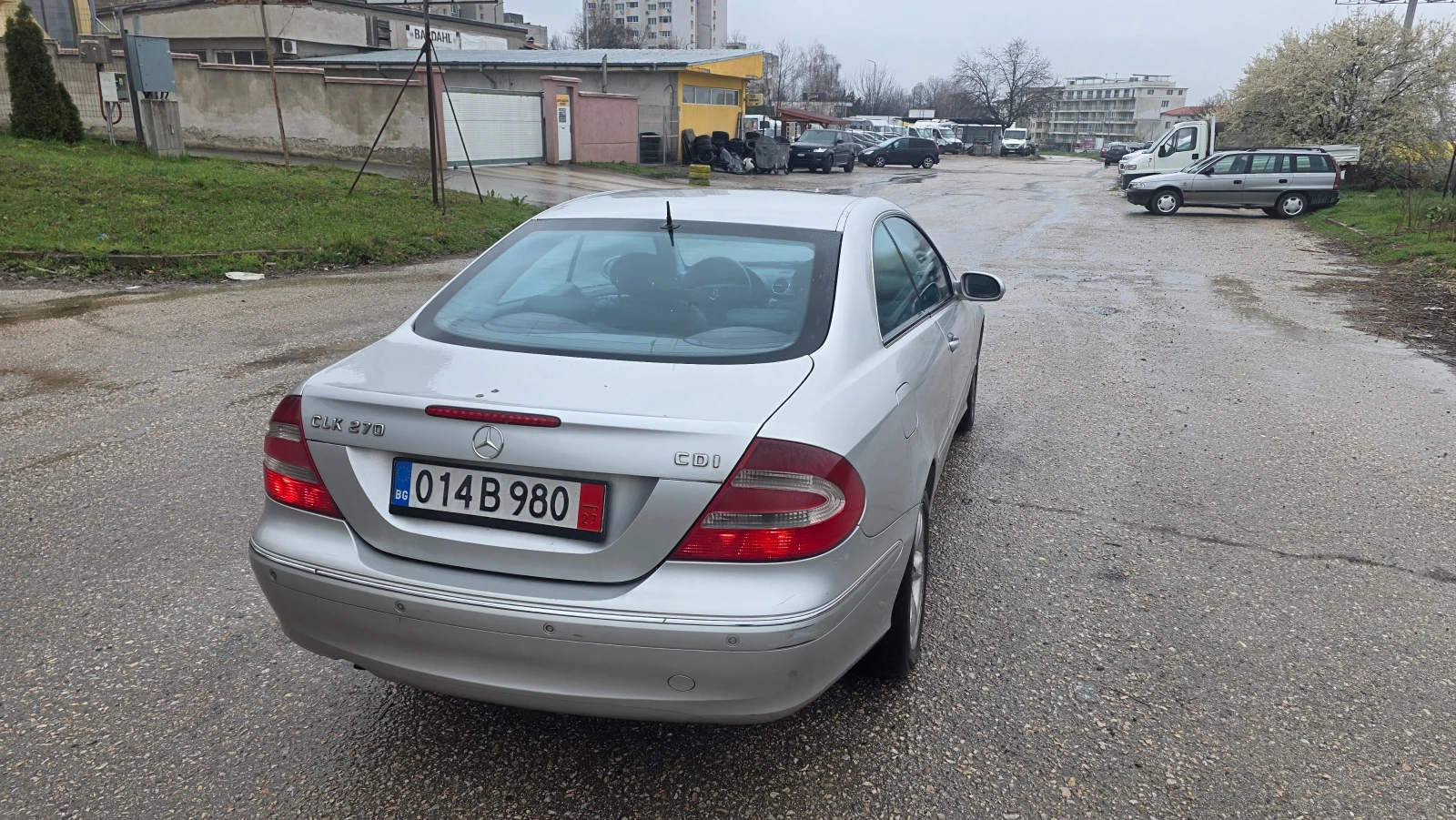 Mercedes-Benz CLK 2.7cdi, снимка 14 - Автомобили и джипове - 54845594