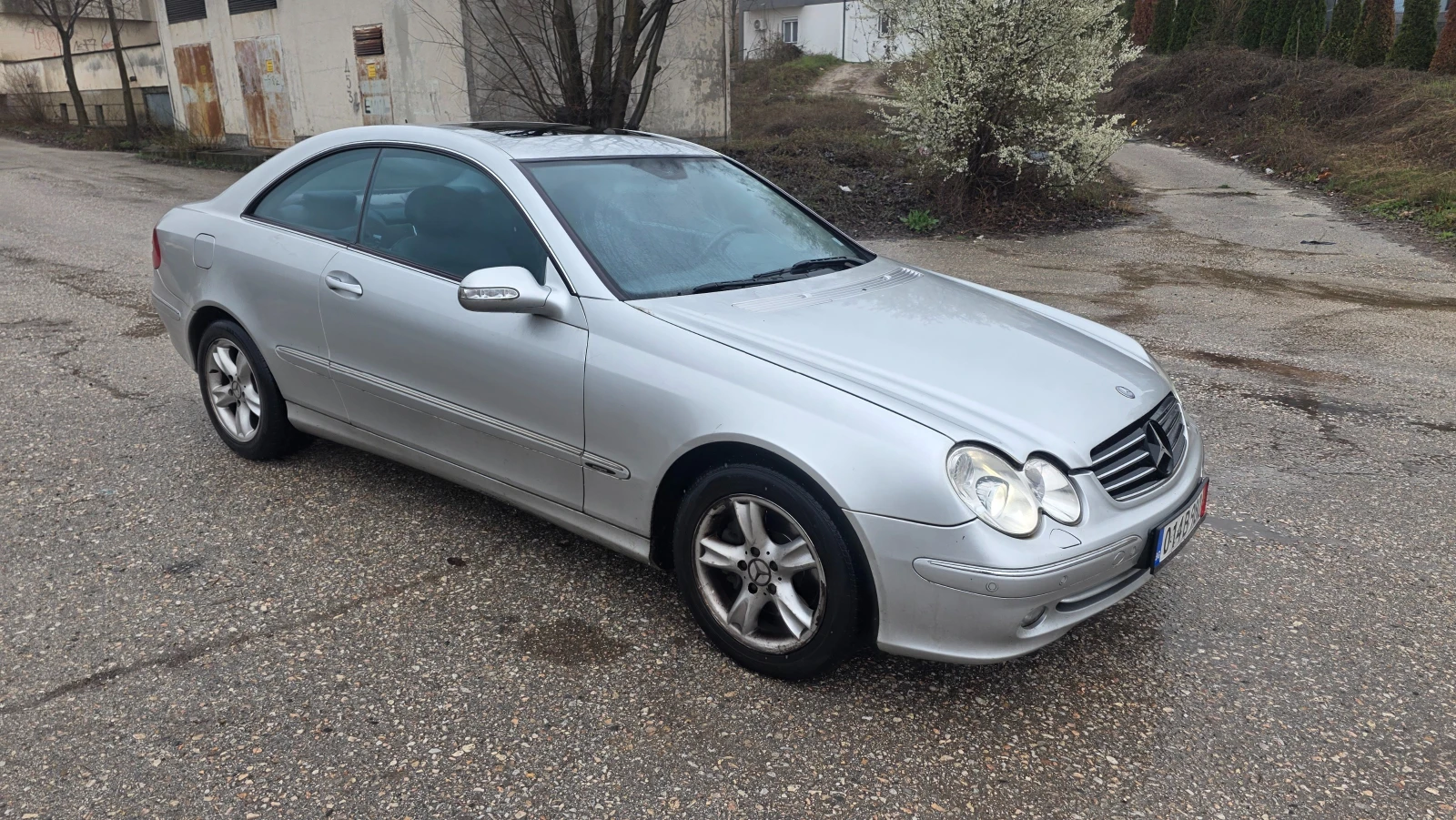 Mercedes-Benz CLK 2.7cdi, снимка 2 - Автомобили и джипове - 54845594