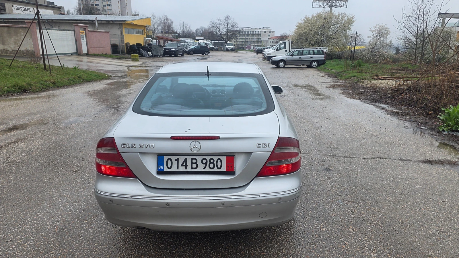 Mercedes-Benz CLK 2.7cdi, снимка 13 - Автомобили и джипове - 54845594