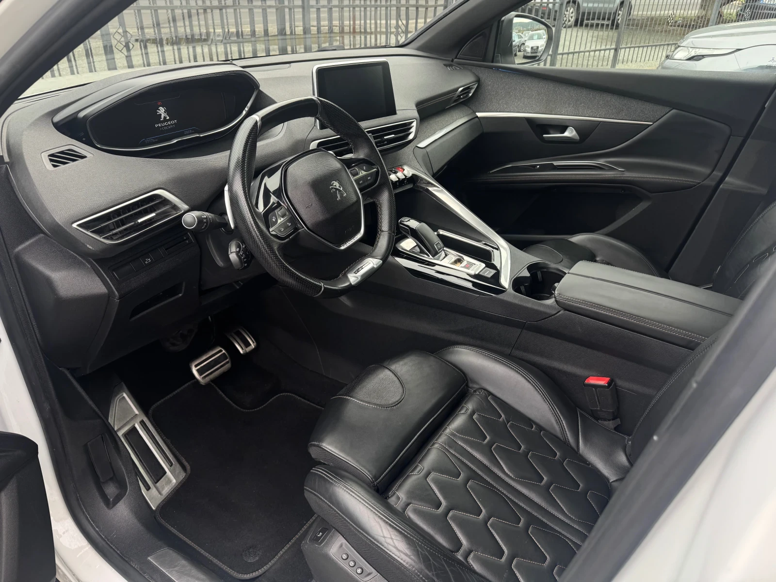Peugeot 5008 1.6I, снимка 7 - Автомобили и джипове - 54968655