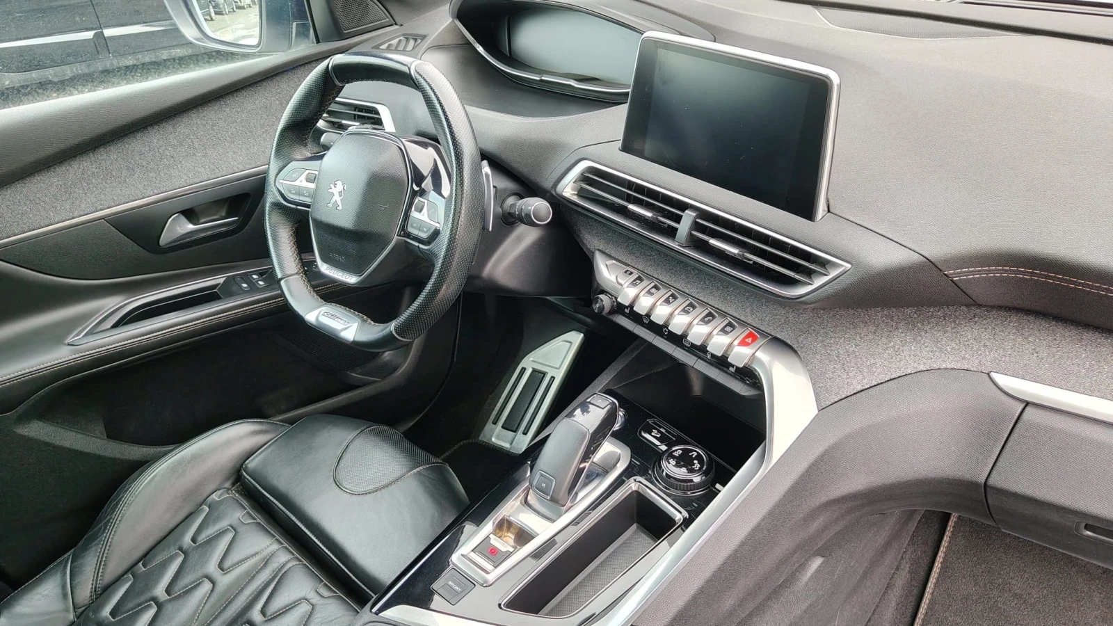 Peugeot 5008 1.6I, снимка 10 - Автомобили и джипове - 54968655