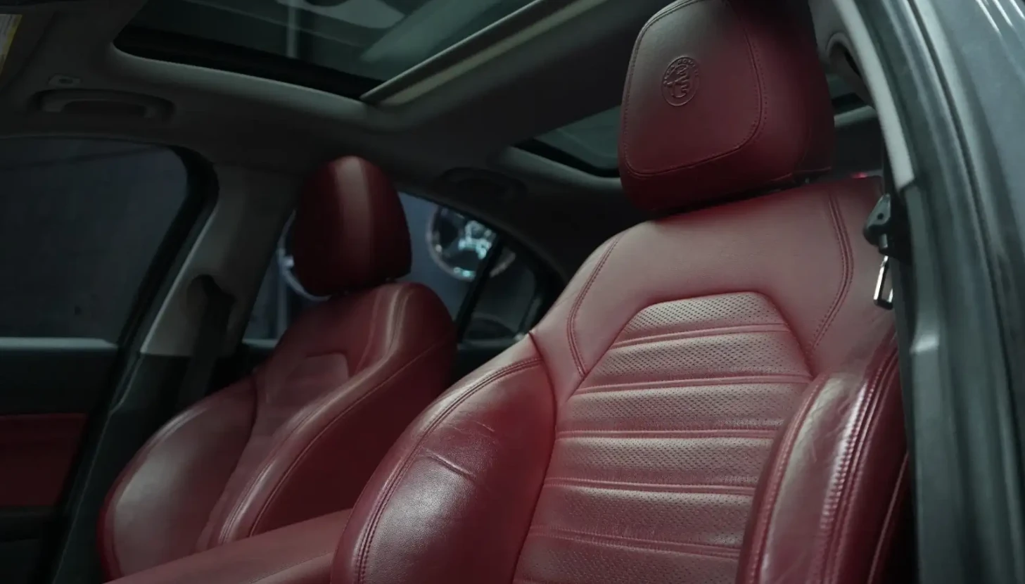 Alfa Romeo Giulia Ti Sport Q4, снимка 12 - Автомобили и джипове - 55009386