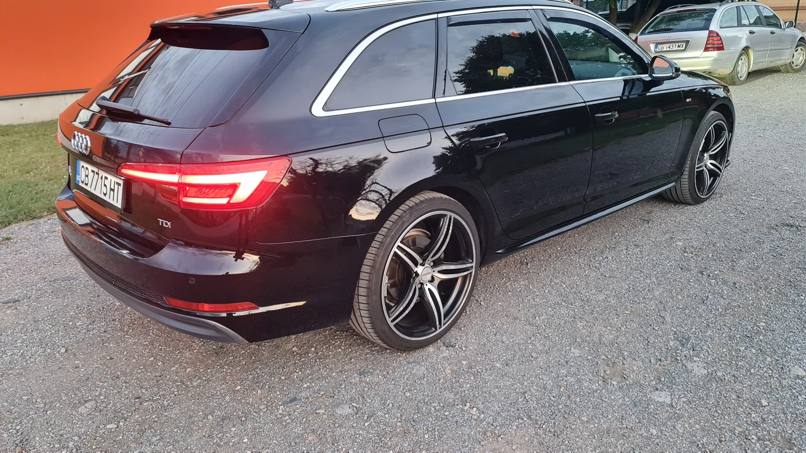 Audi A4 2.0TDl S-line, снимка 7 - Автомобили и джипове - 55417661