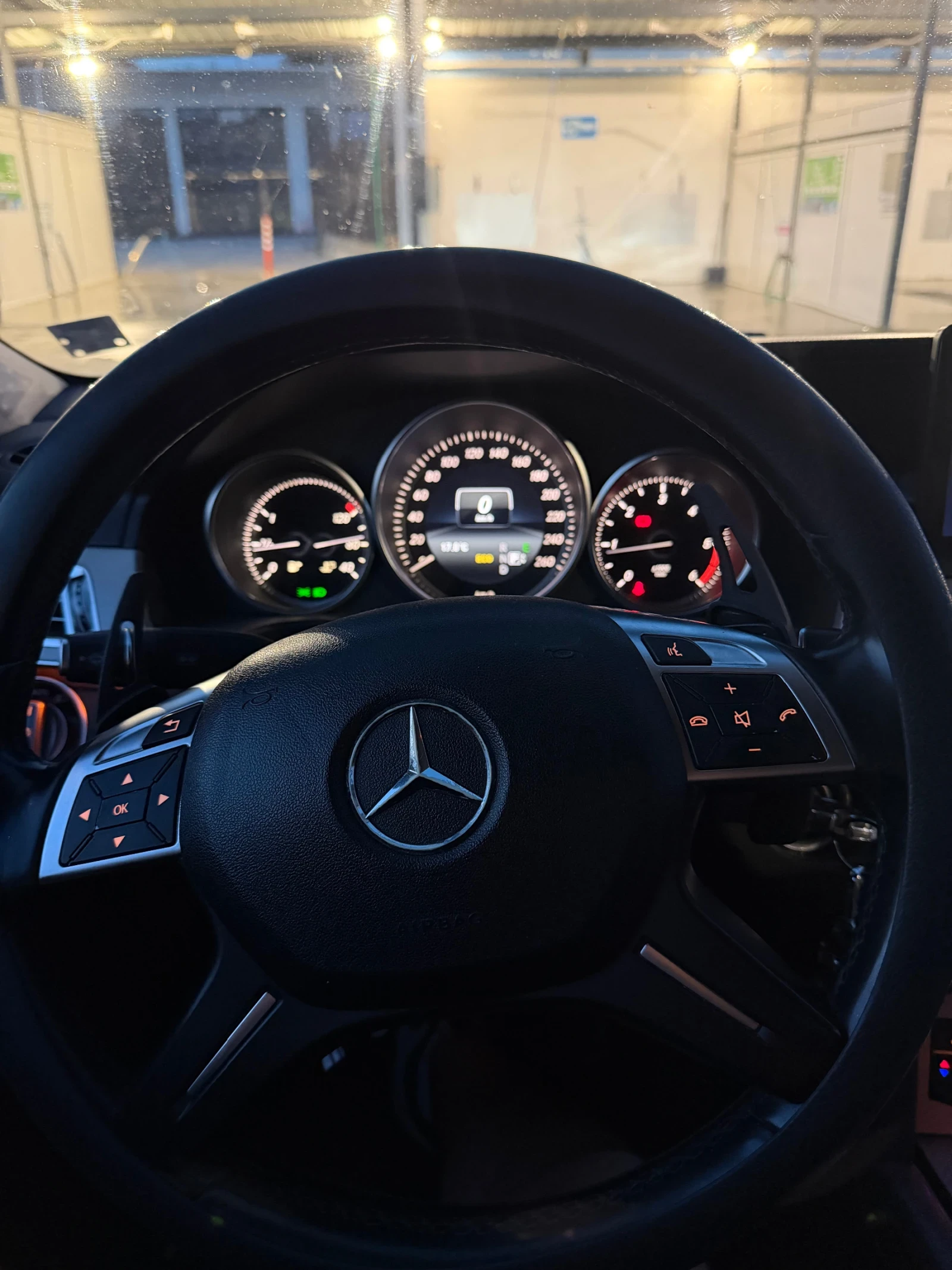 Mercedes-Benz E 200 E200 BlueTec, снимка 8 - Автомобили и джипове - 55508727