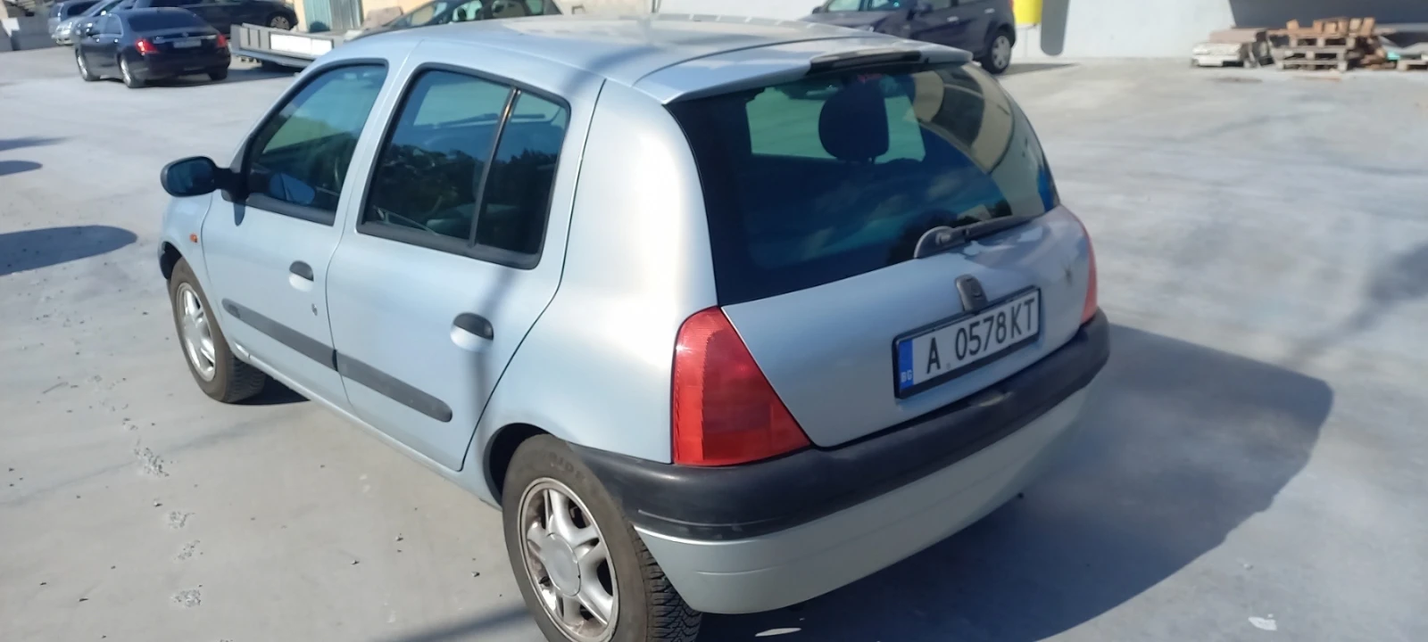 Renault Clio II 16V, снимка 2 - Автомобили и джипове - 56322326