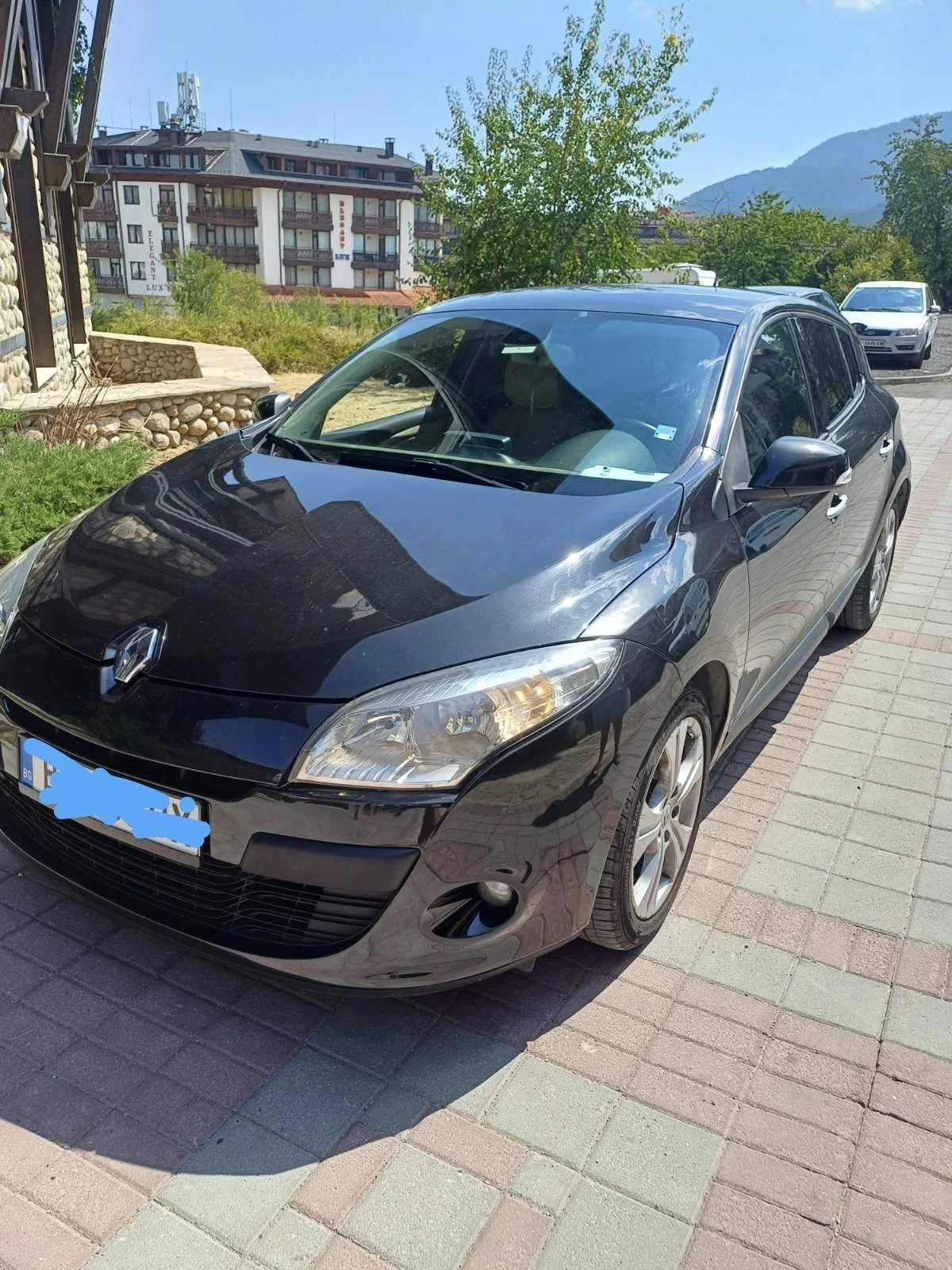 Renault Megane 1.9 dci keyless navi, снимка 3 - Автомобили и джипове - 56353127