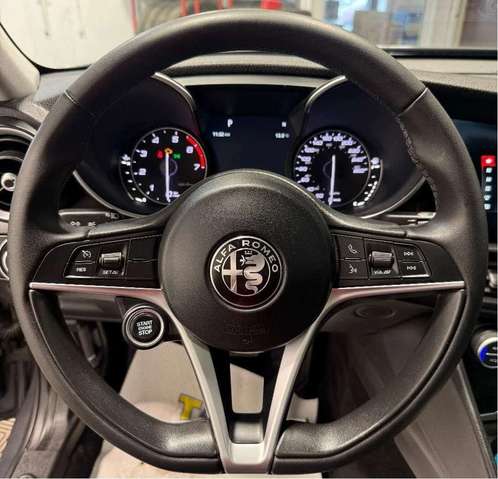 Alfa Romeo Giulia * 2.0 Turbo * 8ZF * CARFAX *  | Mobile.bg � ����������� 17