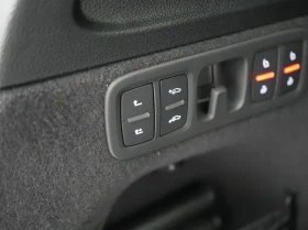 Audi SQ7 Quattro = Black Optic = 7 Seats Гаранция, снимка 11