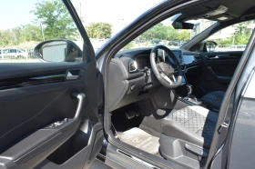 VW T-Roc R-LINE* DIGITAL* 4000KM!!!!* РАВЕН НА НОВ, снимка 9