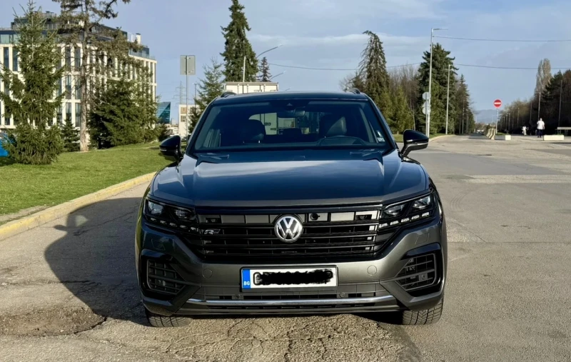 VW Touareg R Line, снимка 4 - Автомобили и джипове - 47667995